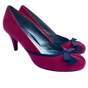 Liz Claiborne Jadyn suede bow heels 6